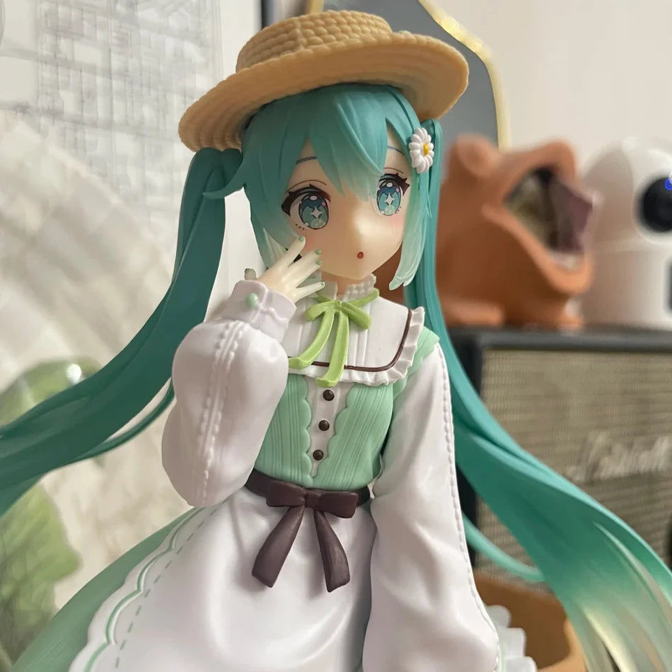 Original Taito Fashion Hatsune Miku Country Anime Figure 20CM