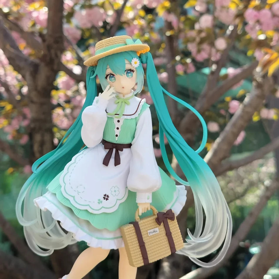 Original Taito Fashion Hatsune Miku Country Anime Figure 20CM